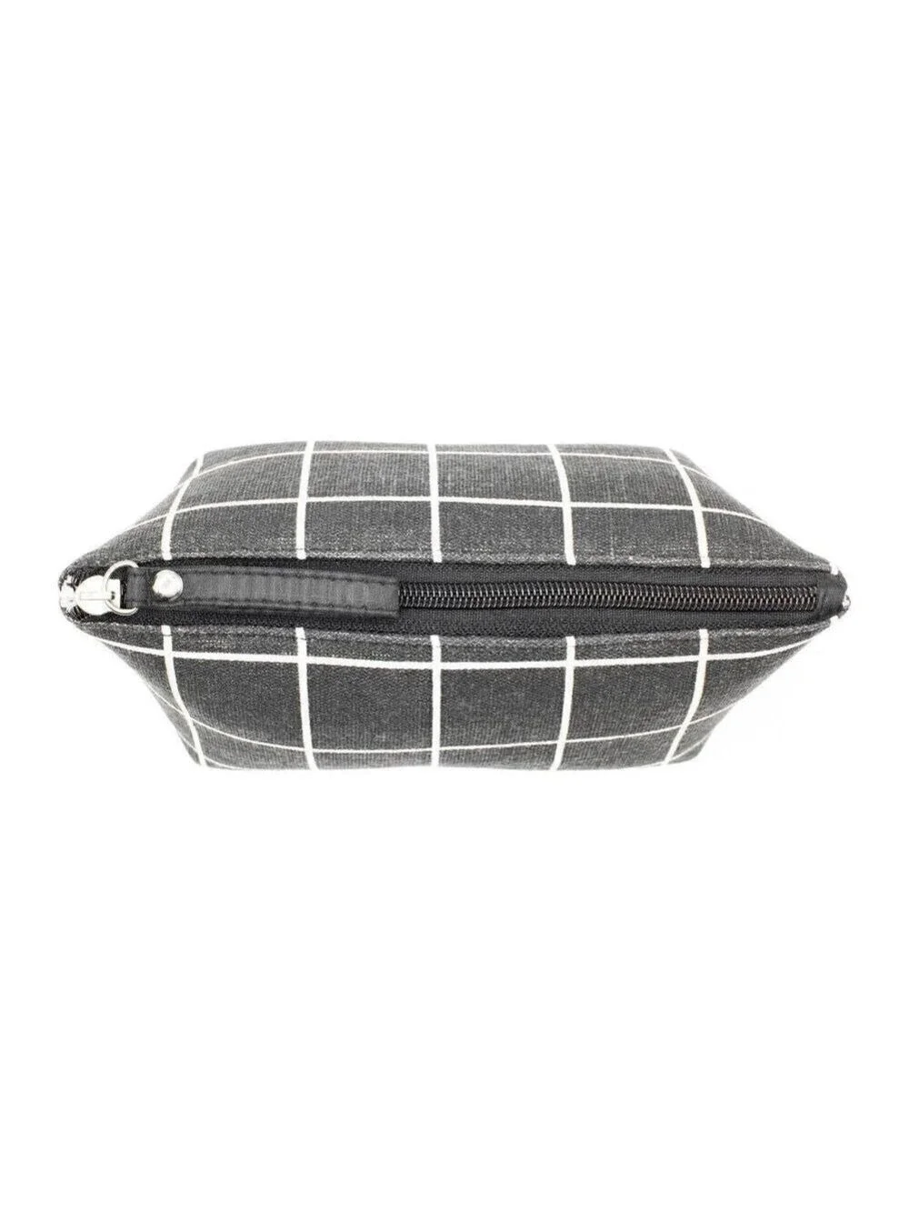 Black and White Cosmetic Bag with Matte Makeup brushes